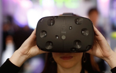 Легко настраиваемый шлем виртуальной реальности HTC Vive
